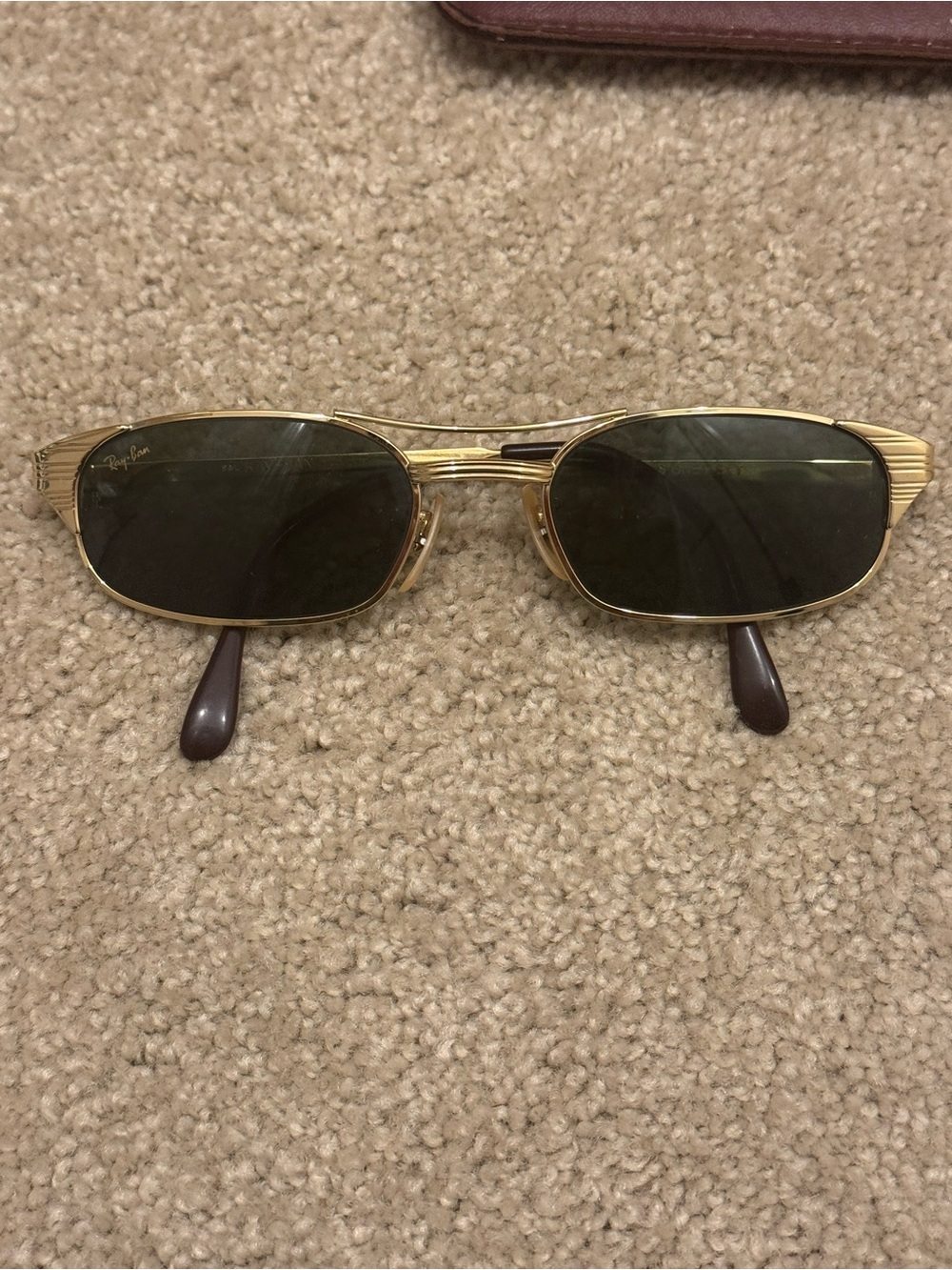 Ray-Ban Gold Frame Sunglasses with Dark Green Lenses